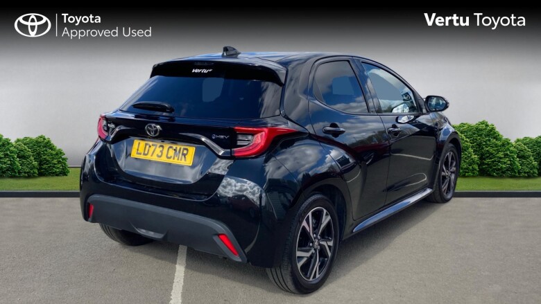 Toyota Yaris 1.5 Hybrid Design 5dr CVT Hybrid Hatchback
